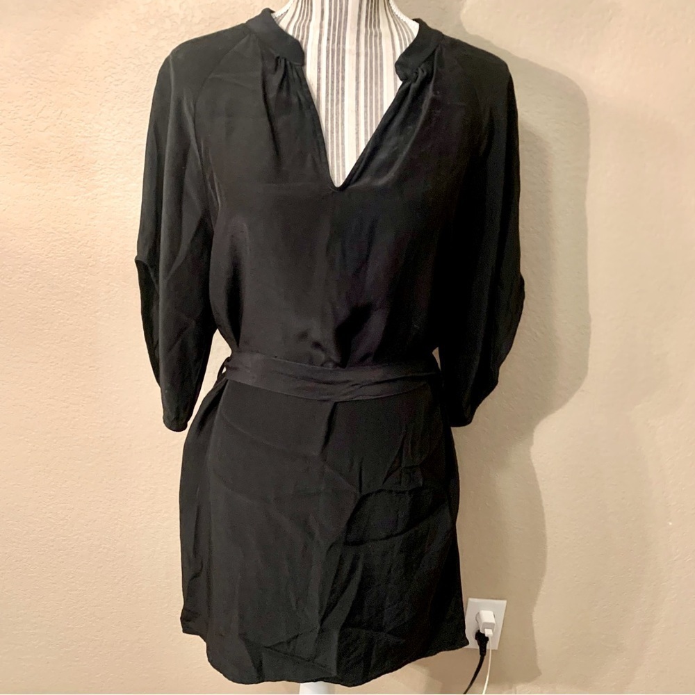 100% Silk Mini Dress Small Viereck Black Flowy V-Neck Tie Belt Short Sleeves
